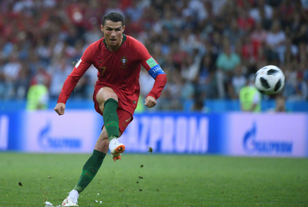  布雷斯特小将帽子戏法惊艳全场  